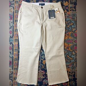 Democracy “Ab” Solution Crop Barely Boot with Tulip Fray Hem NWT